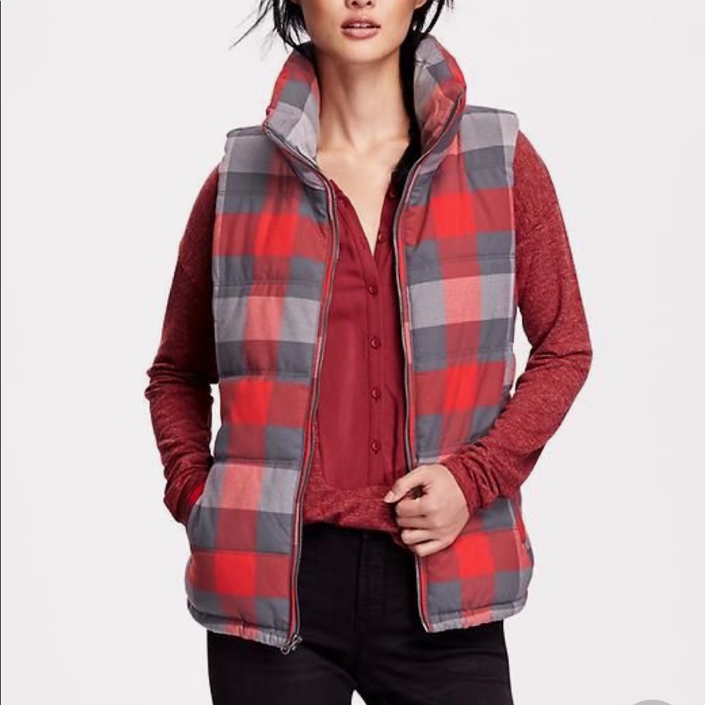 Old Navy Gray & Red Plaid Vest